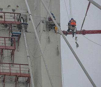 Более 300 работников строят четвёртый мост в Новосибирске